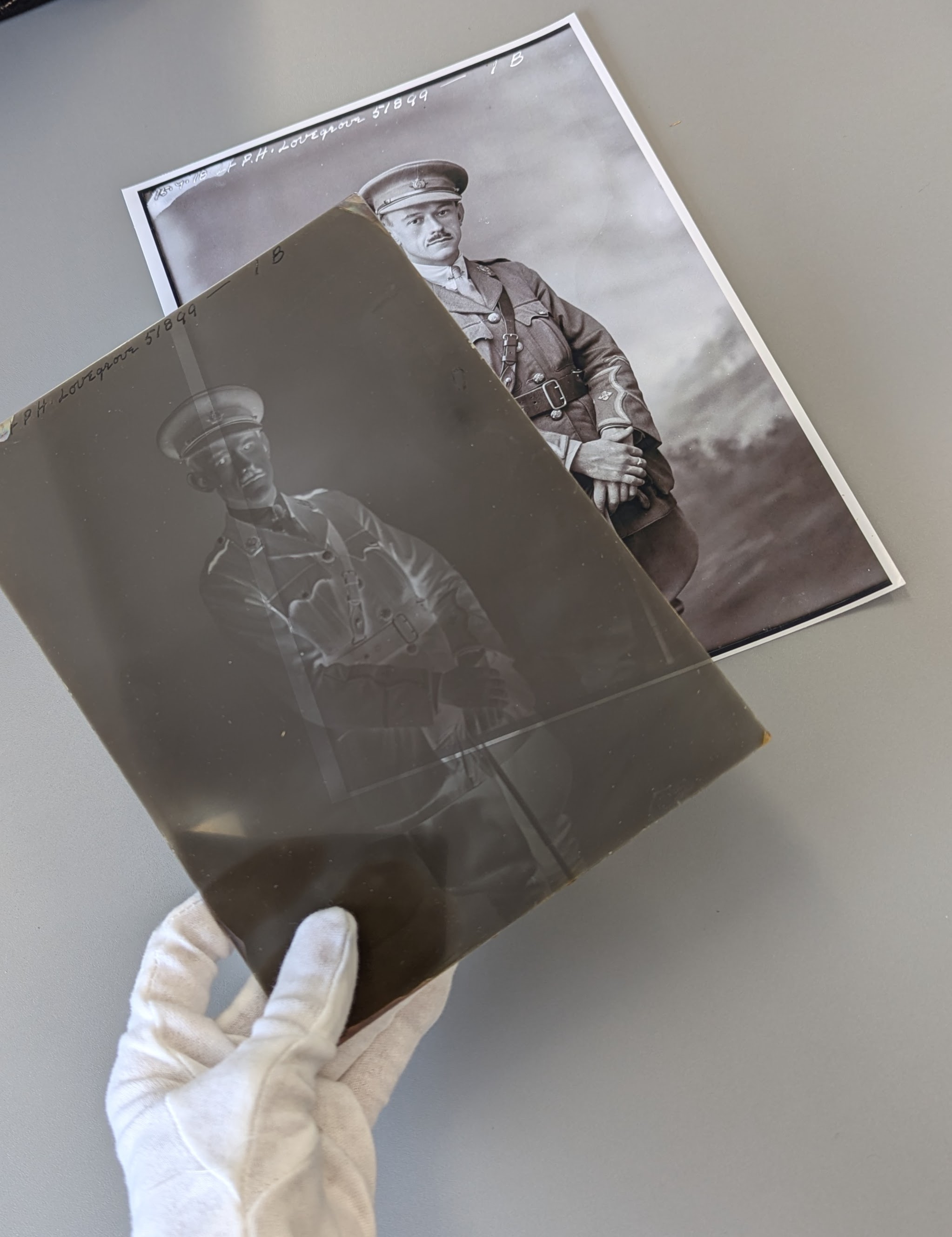 Photographic film and glass plate digitisation